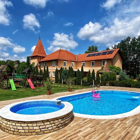 Villa Larus Palic Luaran gambar